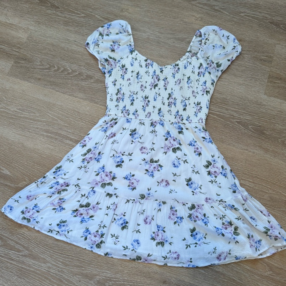 Size L Hollister sundress